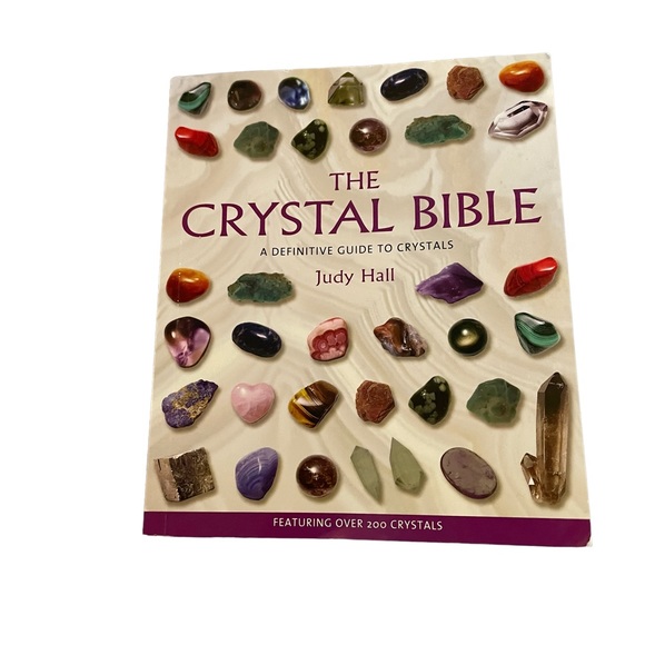 Other The Crystal Bible A Definitive Guide To Crystals By Judy Hall